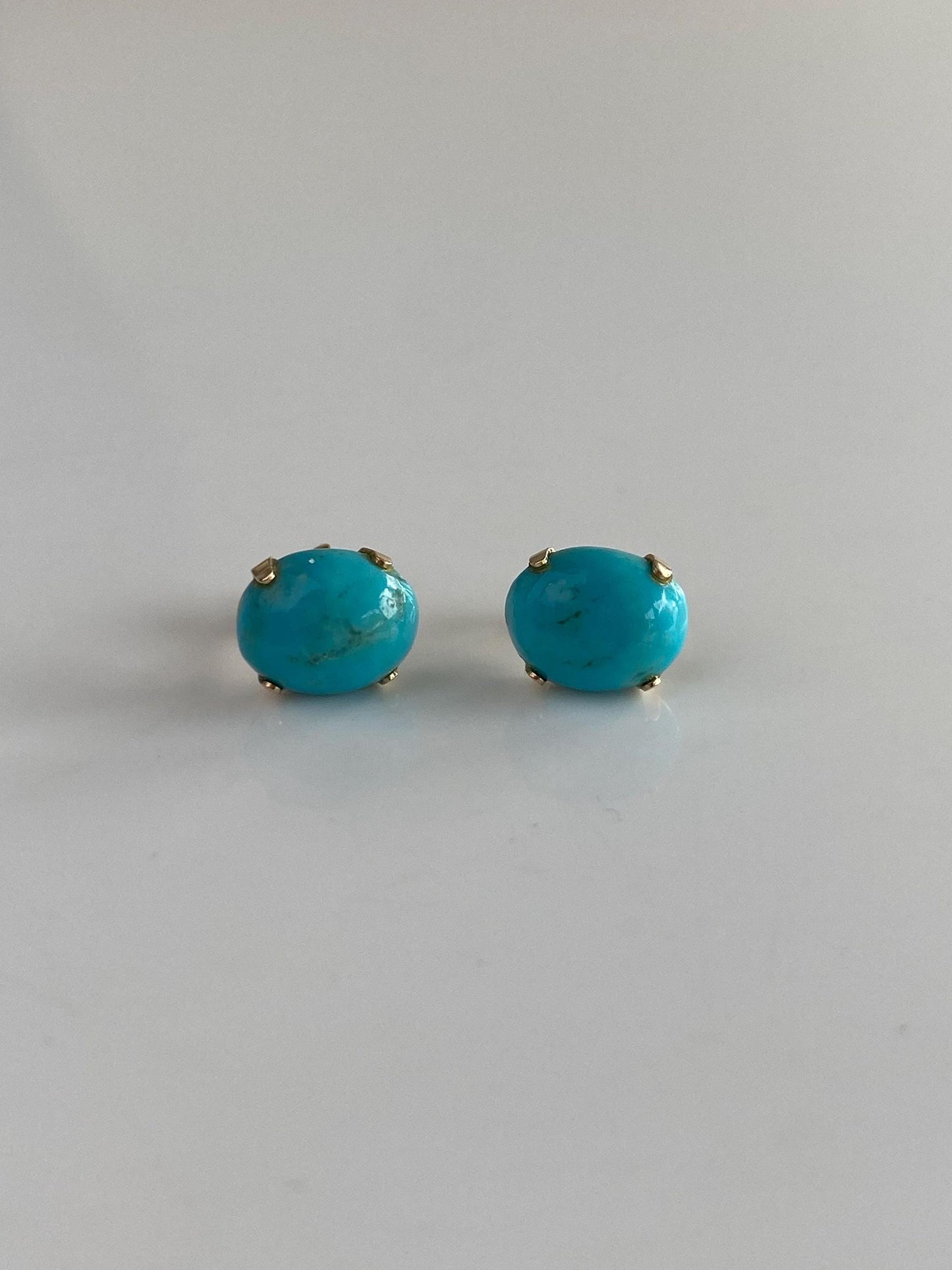 Vintage Solid 14k Yellow Gold Turquoise Stud Earrings