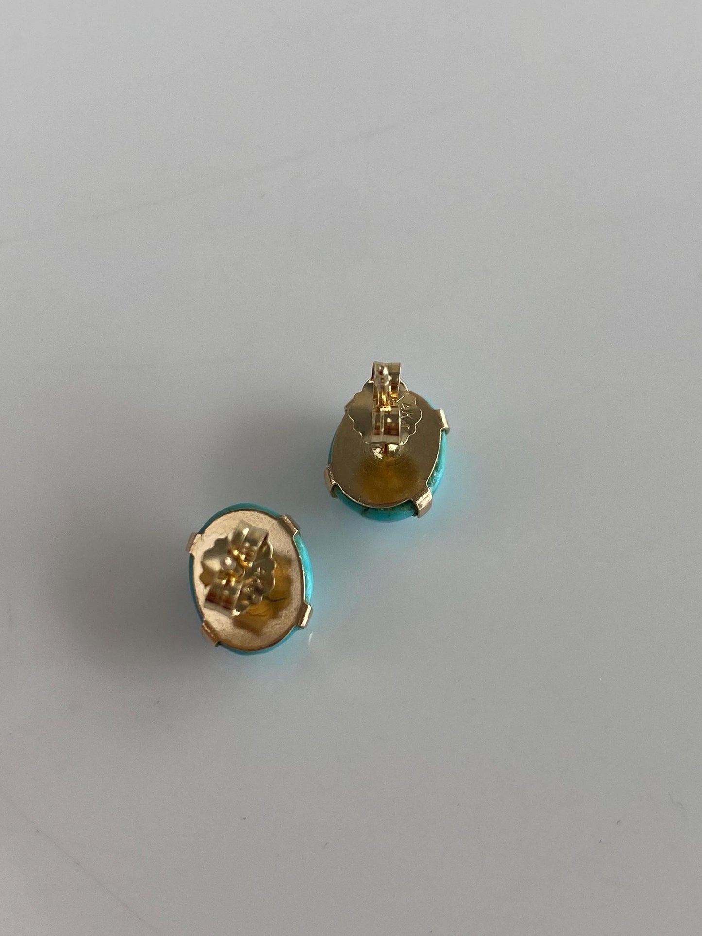 Vintage Solid 14k Yellow Gold Turquoise Stud Earrings