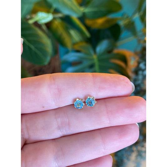 Solid 14k Yellow Gold Light Blue Cubic Zirconia Stud Earrings