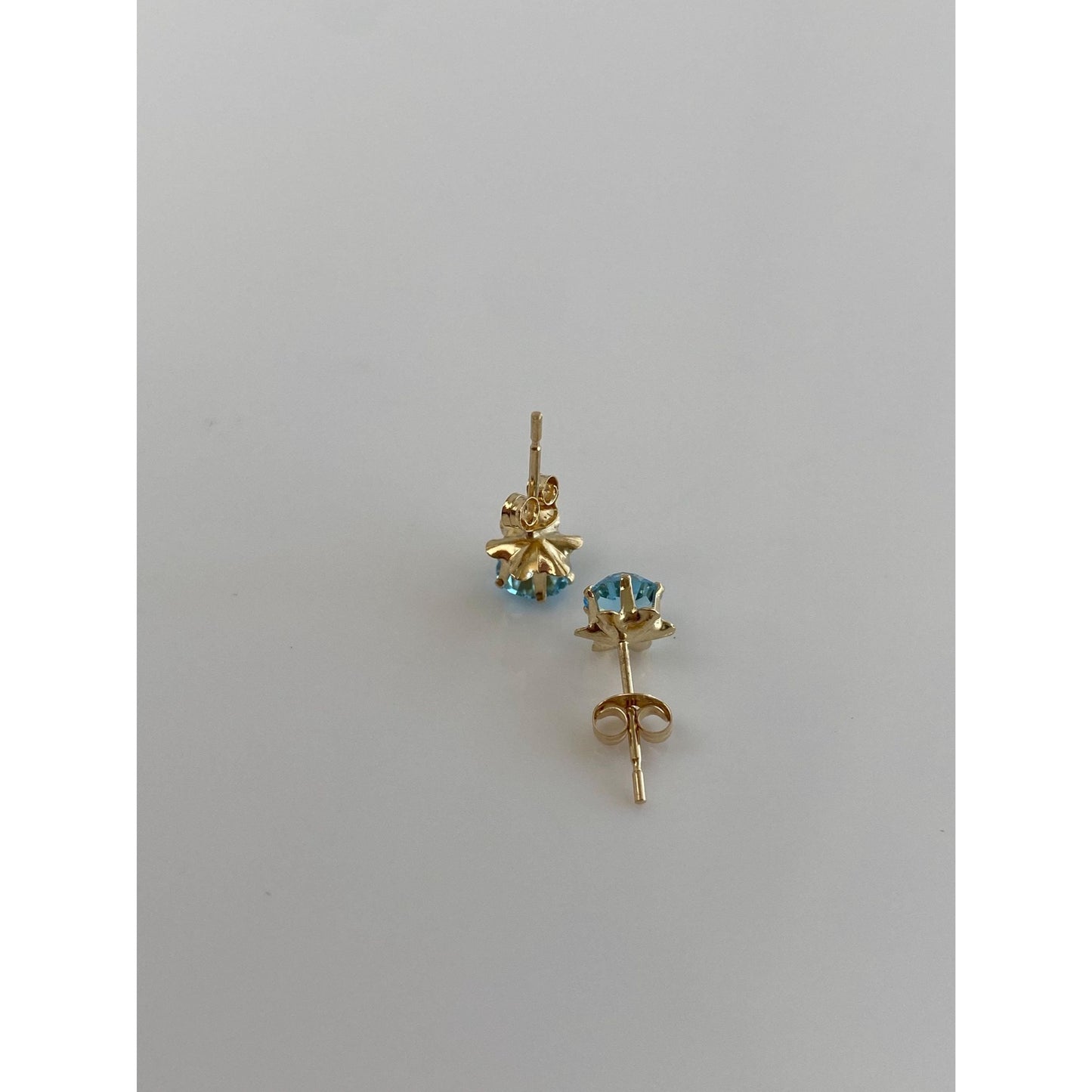 Solid 14k Yellow Gold Light Blue Cubic Zirconia Stud Earrings