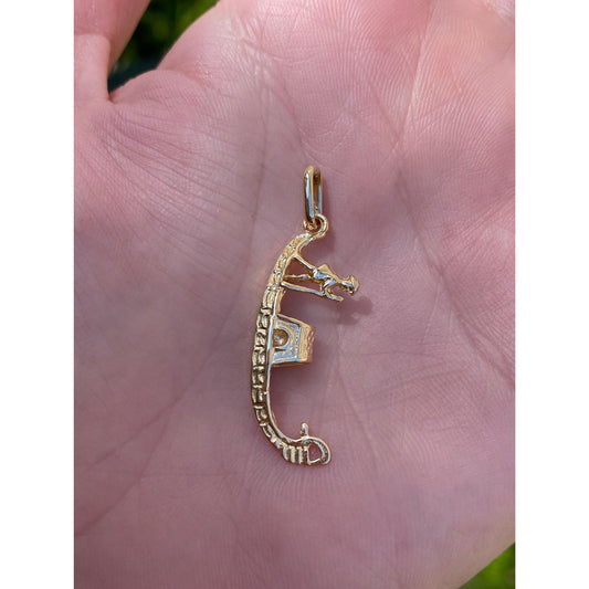 Vintage Solid 18k Yellow Gold Gondola Charm