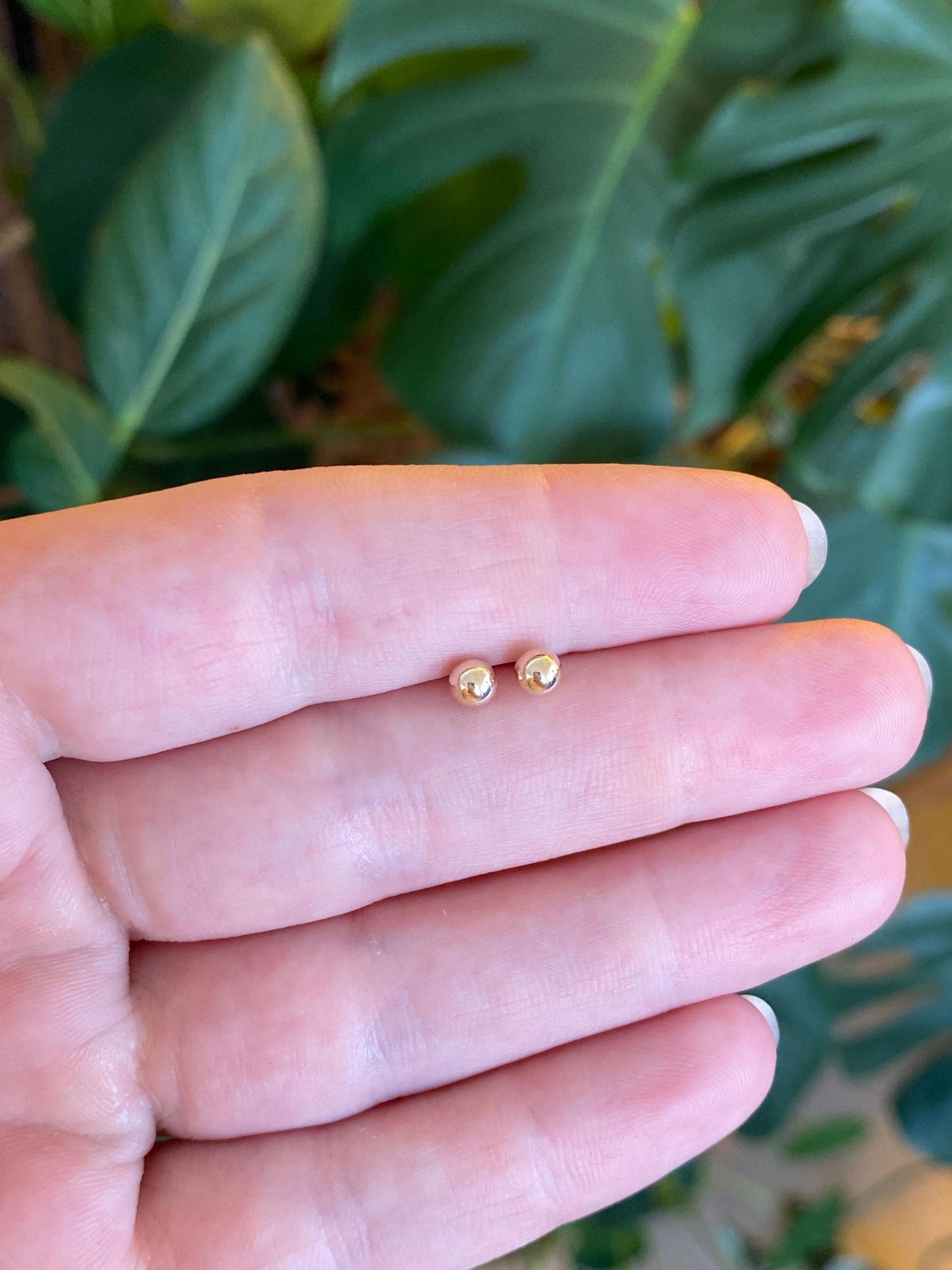 Vintage 14k Yellow Gold Ball Stud Earrings
