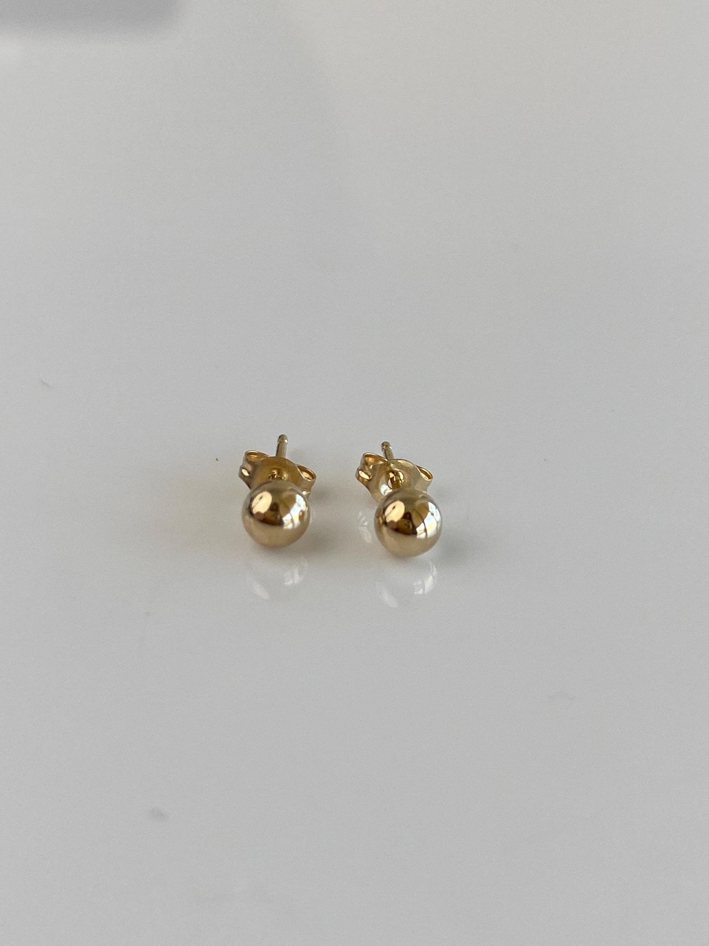 Vintage 14k Yellow Gold Ball Stud Earrings