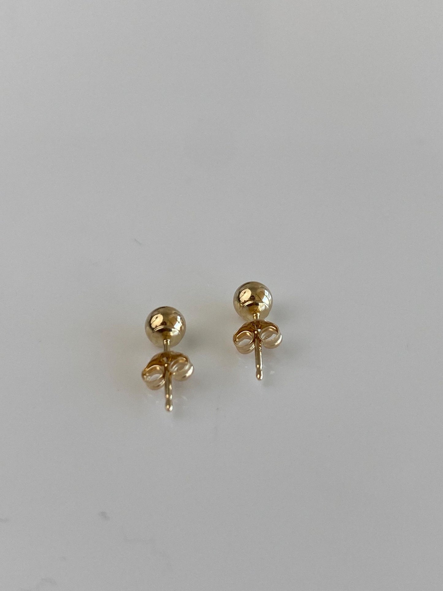 Vintage 14k Yellow Gold Ball Stud Earrings