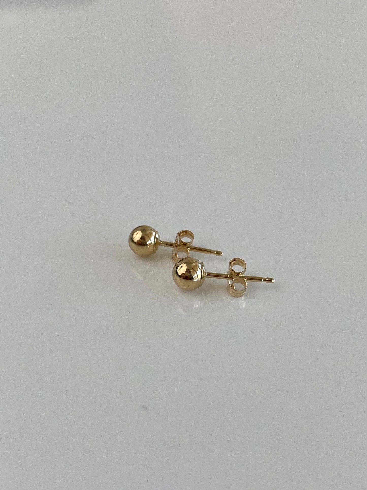 Vintage 14k Yellow Gold Ball Stud Earrings