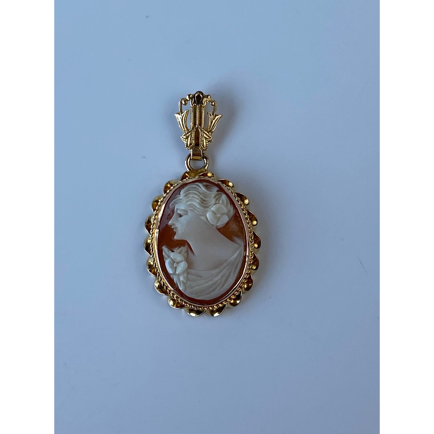 Vintage Solid 10k Yellow Gold Cameo Charm