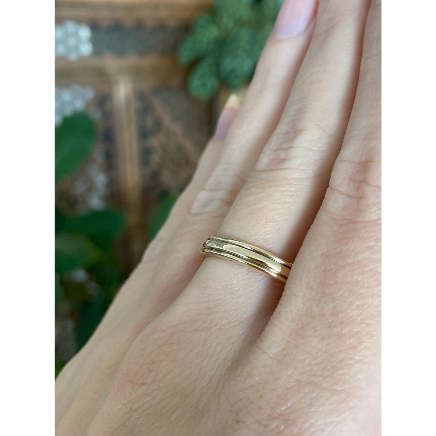 Vintage Solid 14k Yellow Gold Lined Ring Band - Size 9.25