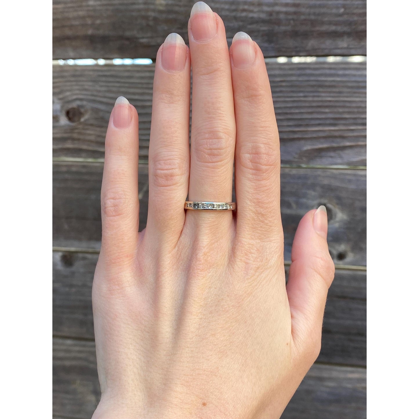 Vintage Solid 14k White Gold Diamond Ring Band - Size 7.5