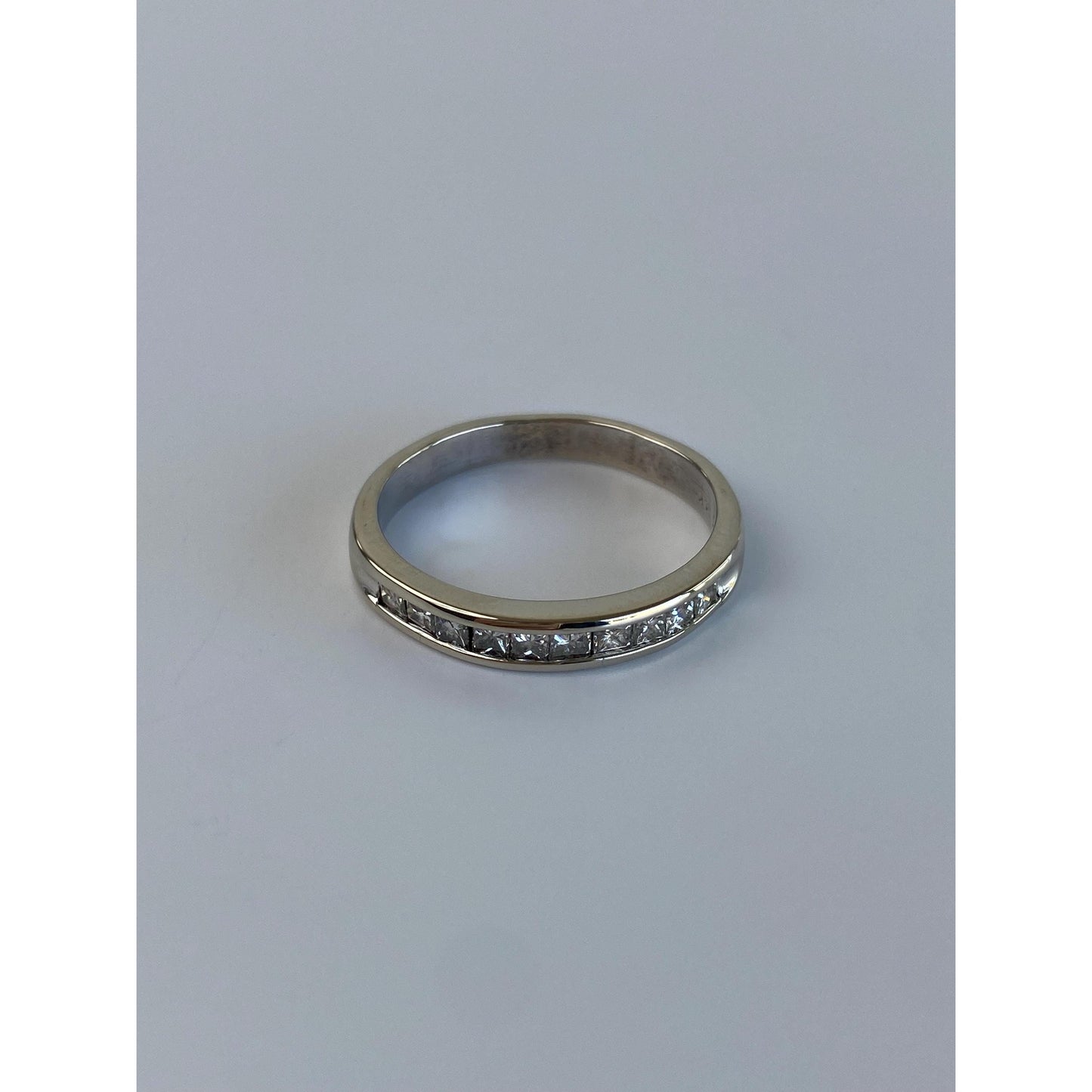 Vintage Solid 14k White Gold Diamond Ring Band - Size 7.5