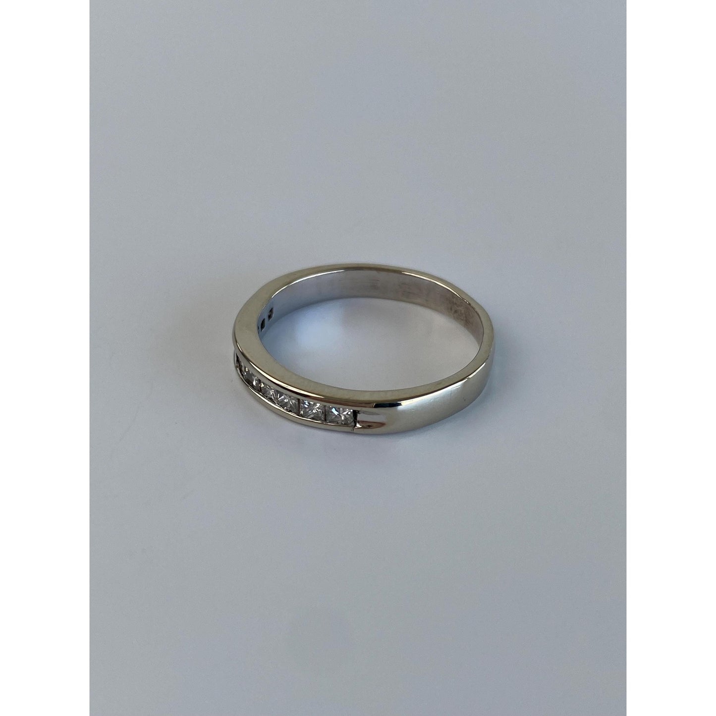 Vintage Solid 14k White Gold Diamond Ring Band - Size 7.5