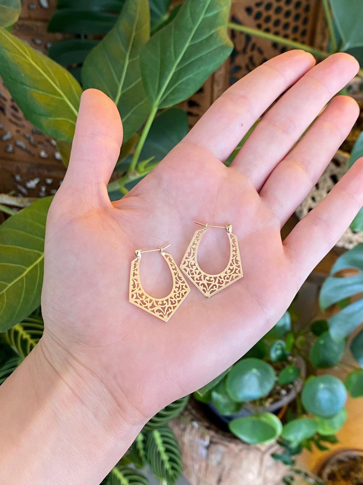 Vintage Solid 14k Yellow Gold Open Work Chevron Hoop Earrings