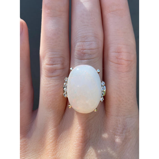 Vintage Solid 10k Yellow Gold Opal Clear Quartz Ring - Size 5.5