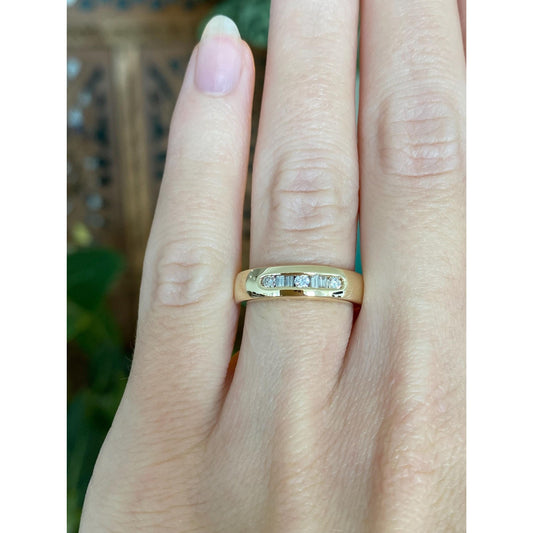 Vintage Solid 14k Yellow Gold Round & Baguette Diamond Ring Band - Size 5.25