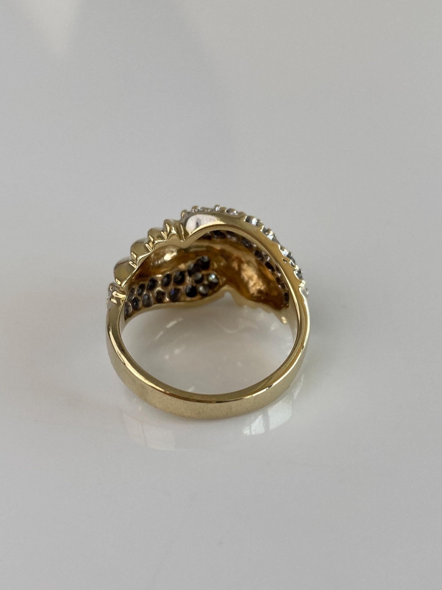 Vintage Solid 14k Yellow Gold Diamond Twist Ring - Size 7.5