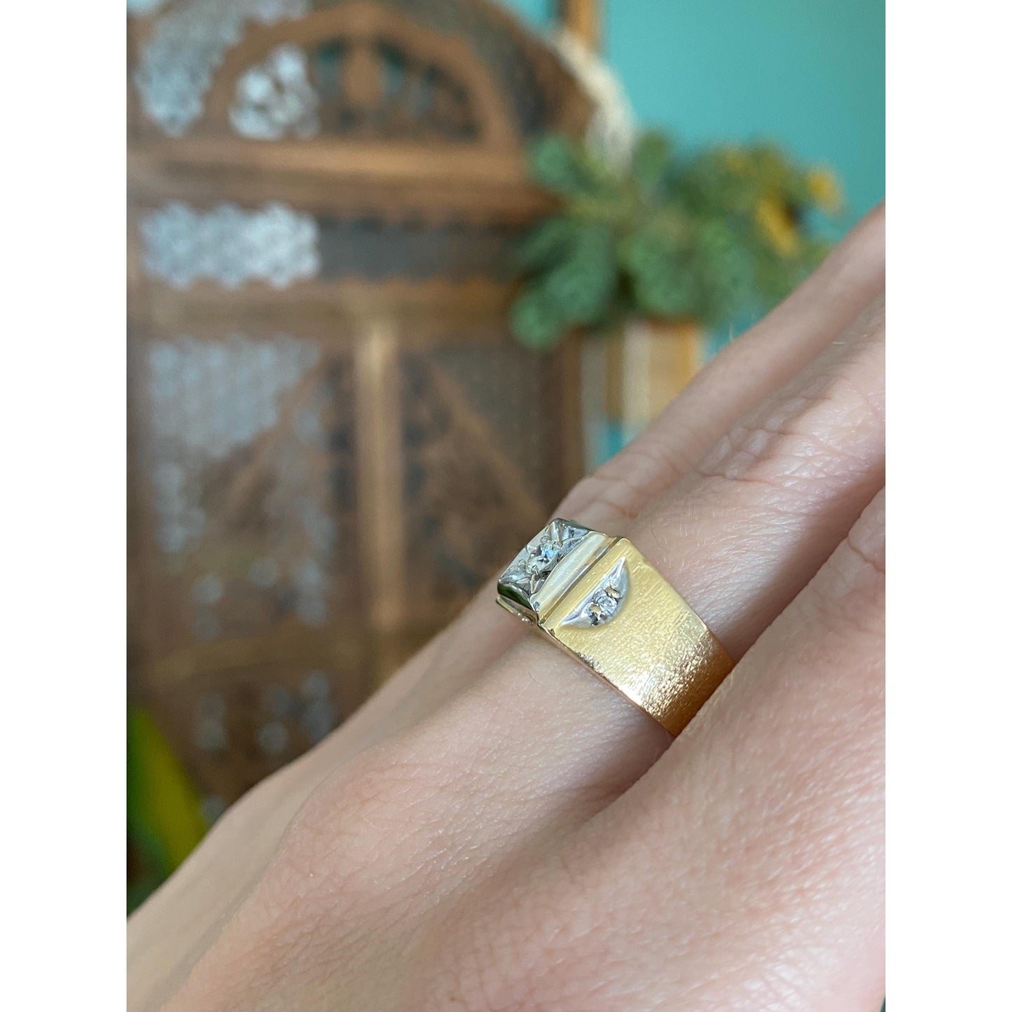 Vintage Solid 14k White & Yellow Gold Diamond Ring Band - Size 6.25