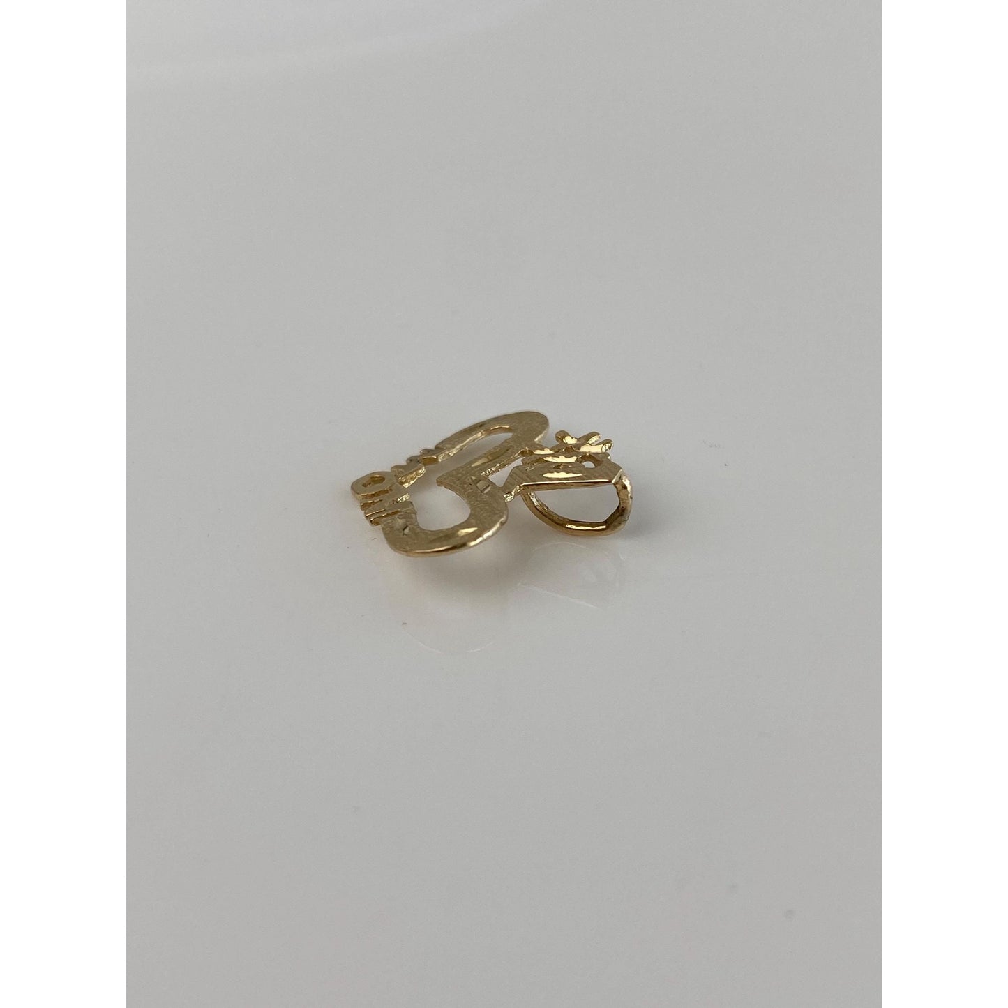 Vintage Solid 14k Yellow Gold Diamond Cut #1 Mom Heart Charm