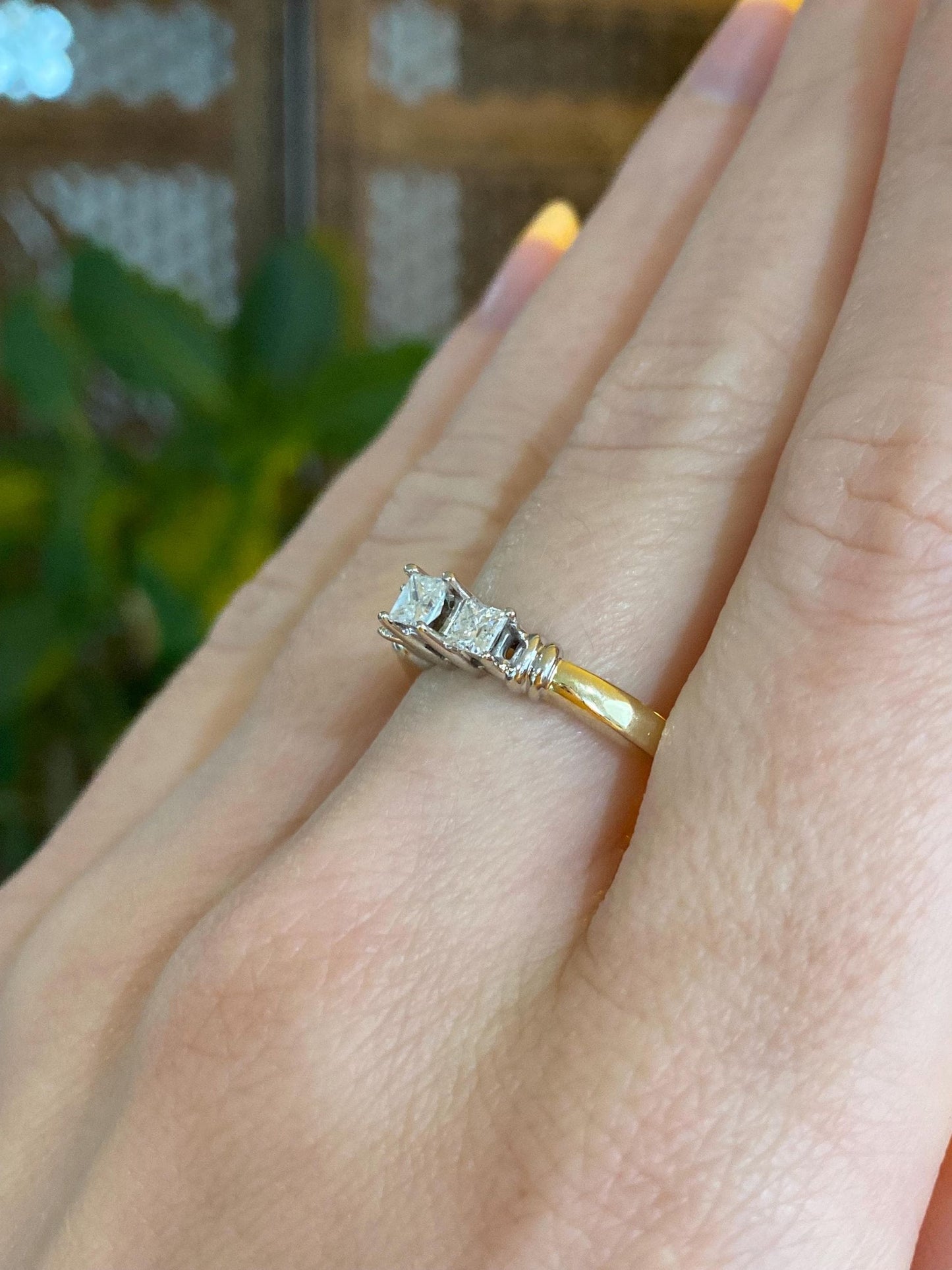 Vintage Solid 14k White & Yellow Gold Diamond Ring - Size 7.25
