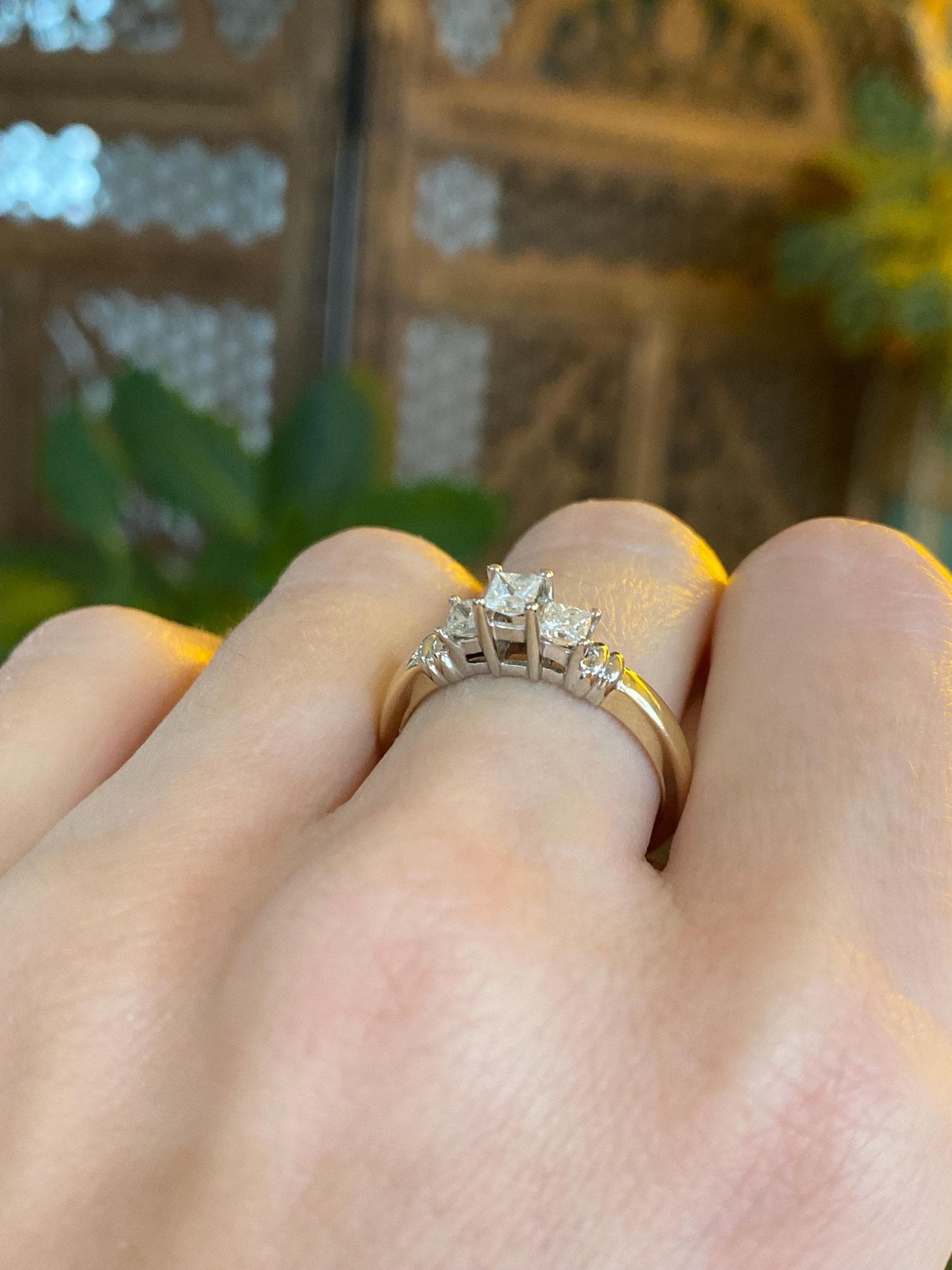 Vintage Solid 14k White & Yellow Gold Diamond Ring - Size 7.25
