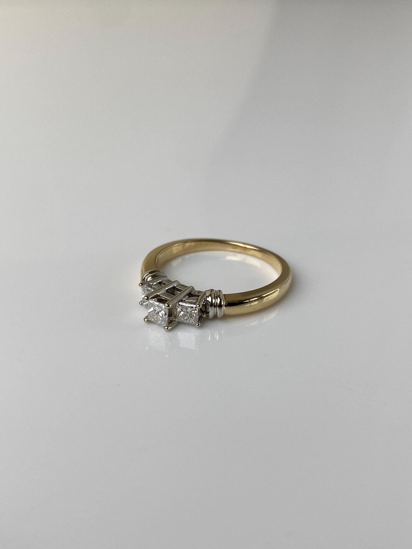 Vintage Solid 14k White & Yellow Gold Diamond Ring - Size 7.25
