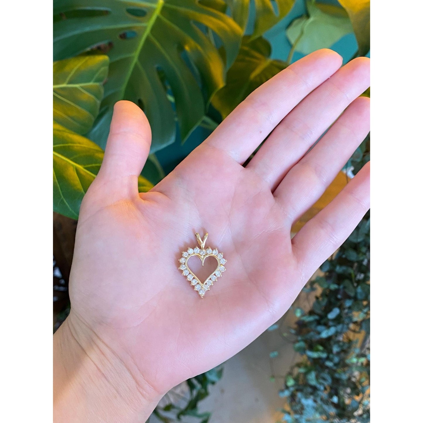 Vintage Solid 10k Yellow Gold Diamond Heart Charm