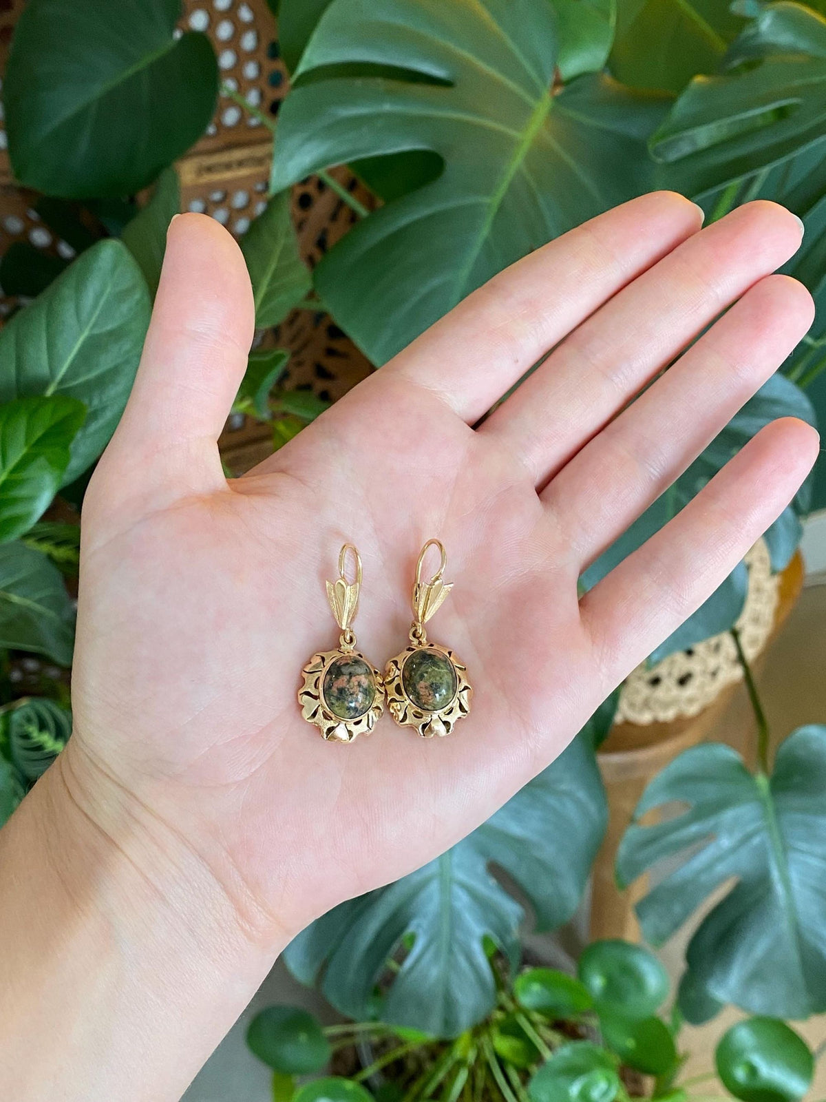 Vintage Solid 18k Yellow Gold Unakite Jasper Dangle Earrings
