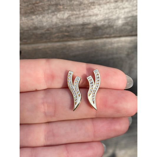 Vintage Solid 14k Yellow Gold Cubic Zirconia Drop Earrings