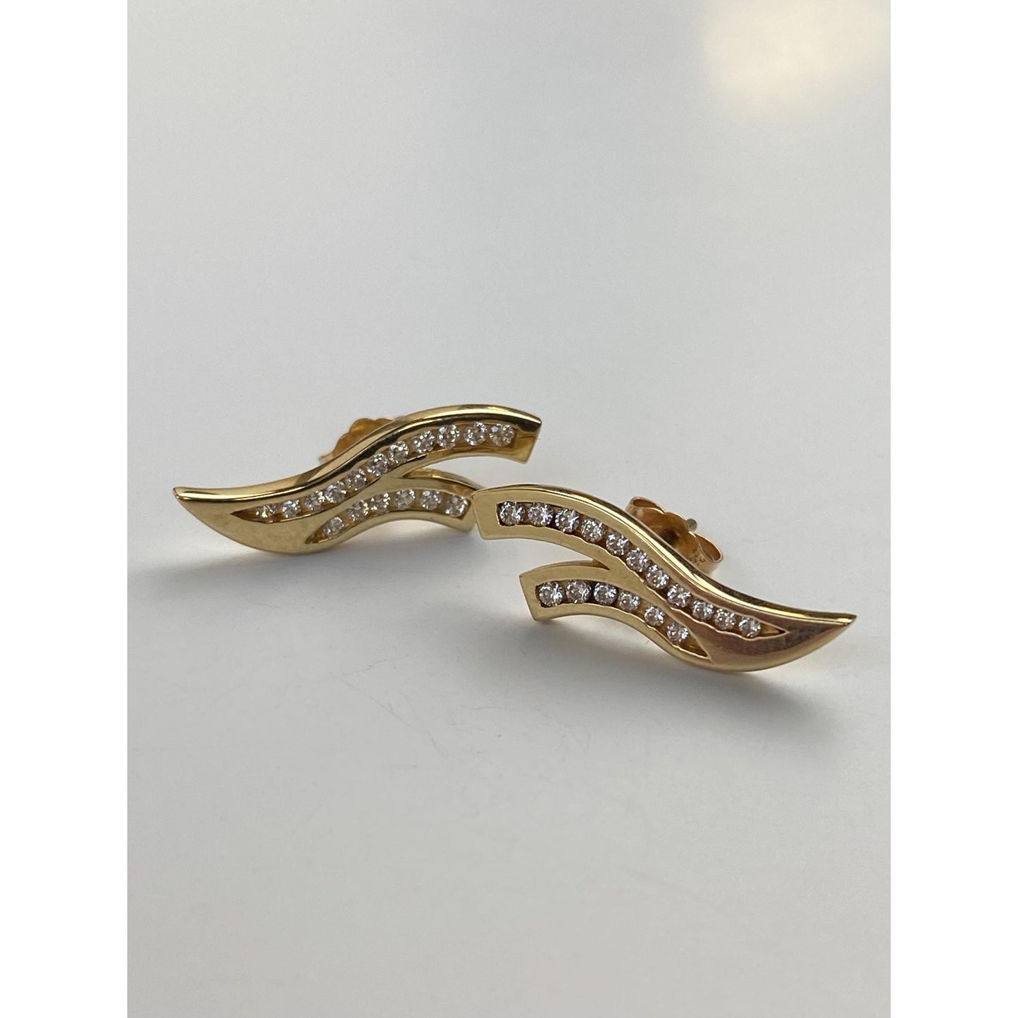 Vintage Solid 14k Yellow Gold Cubic Zirconia Drop Earrings