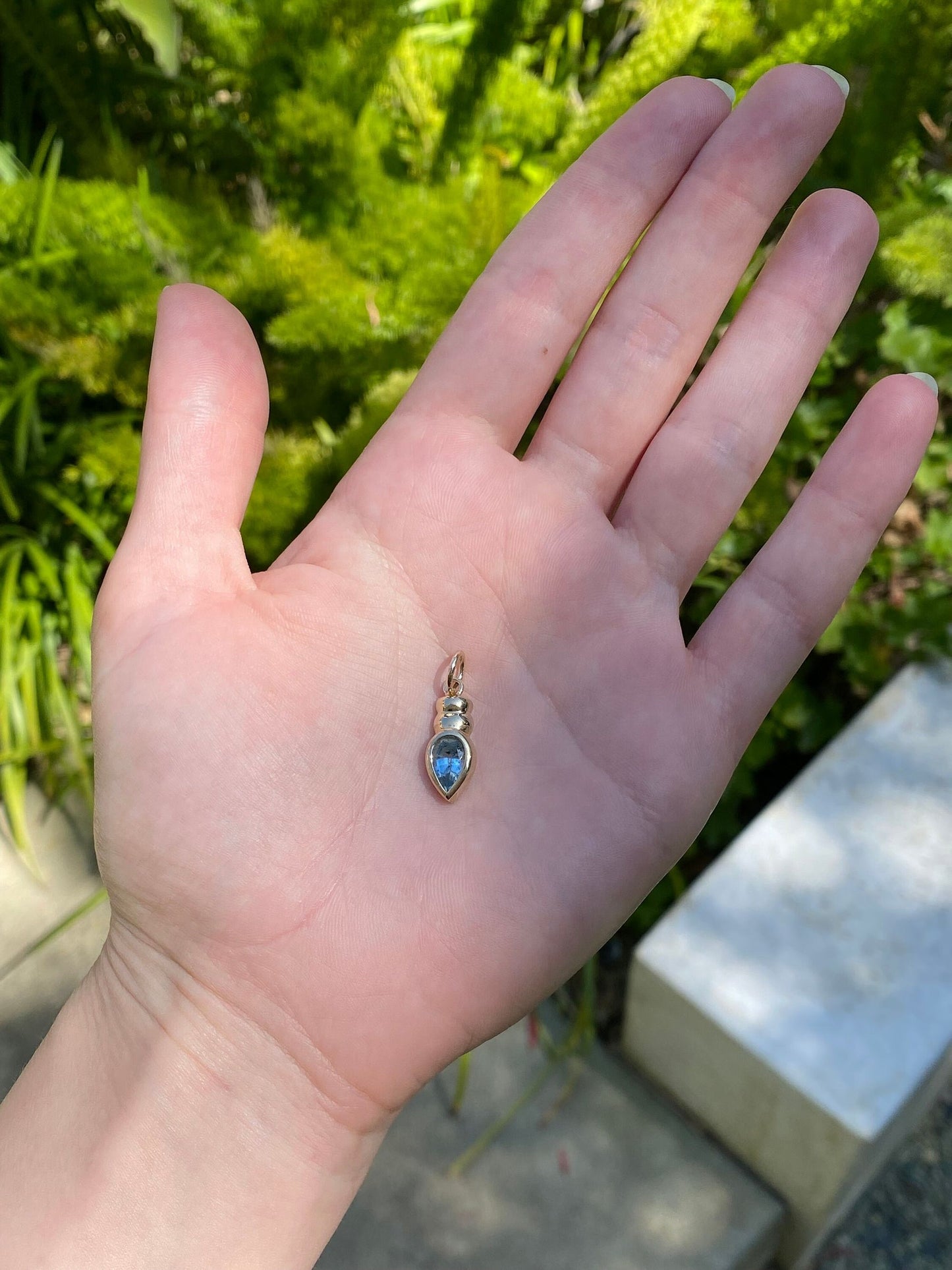 Vintage Solid 14k Yellow Gold Aquamarine Charm