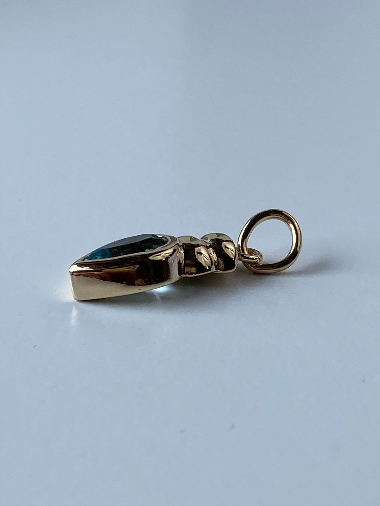 Vintage Solid 14k Yellow Gold Aquamarine Charm
