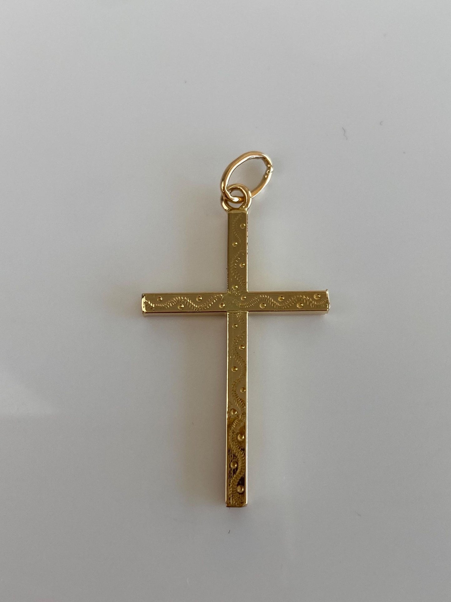 Vintage 18k Yellow Gold Engraved Cross Charm