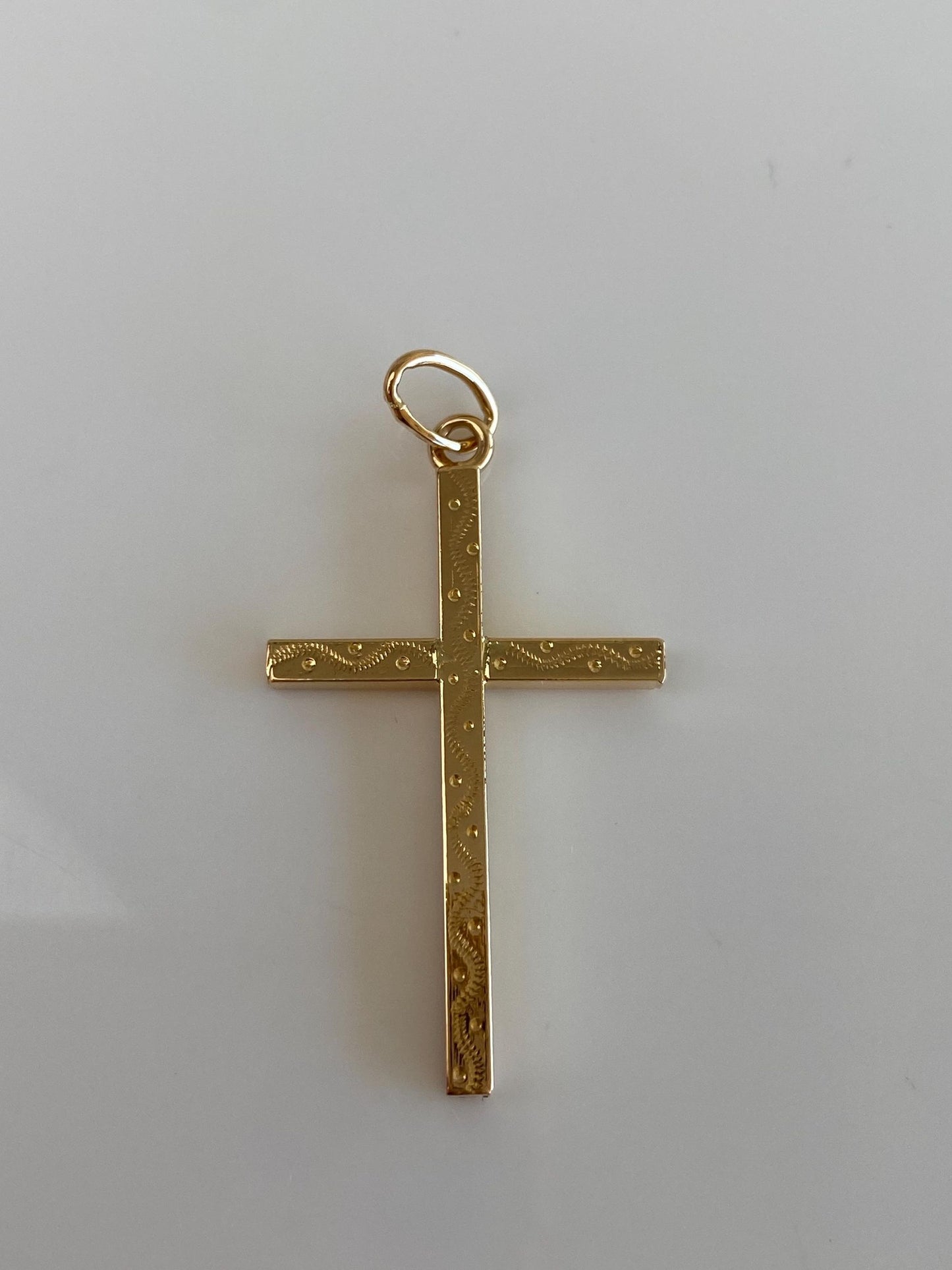 Vintage 18k Yellow Gold Engraved Cross Charm