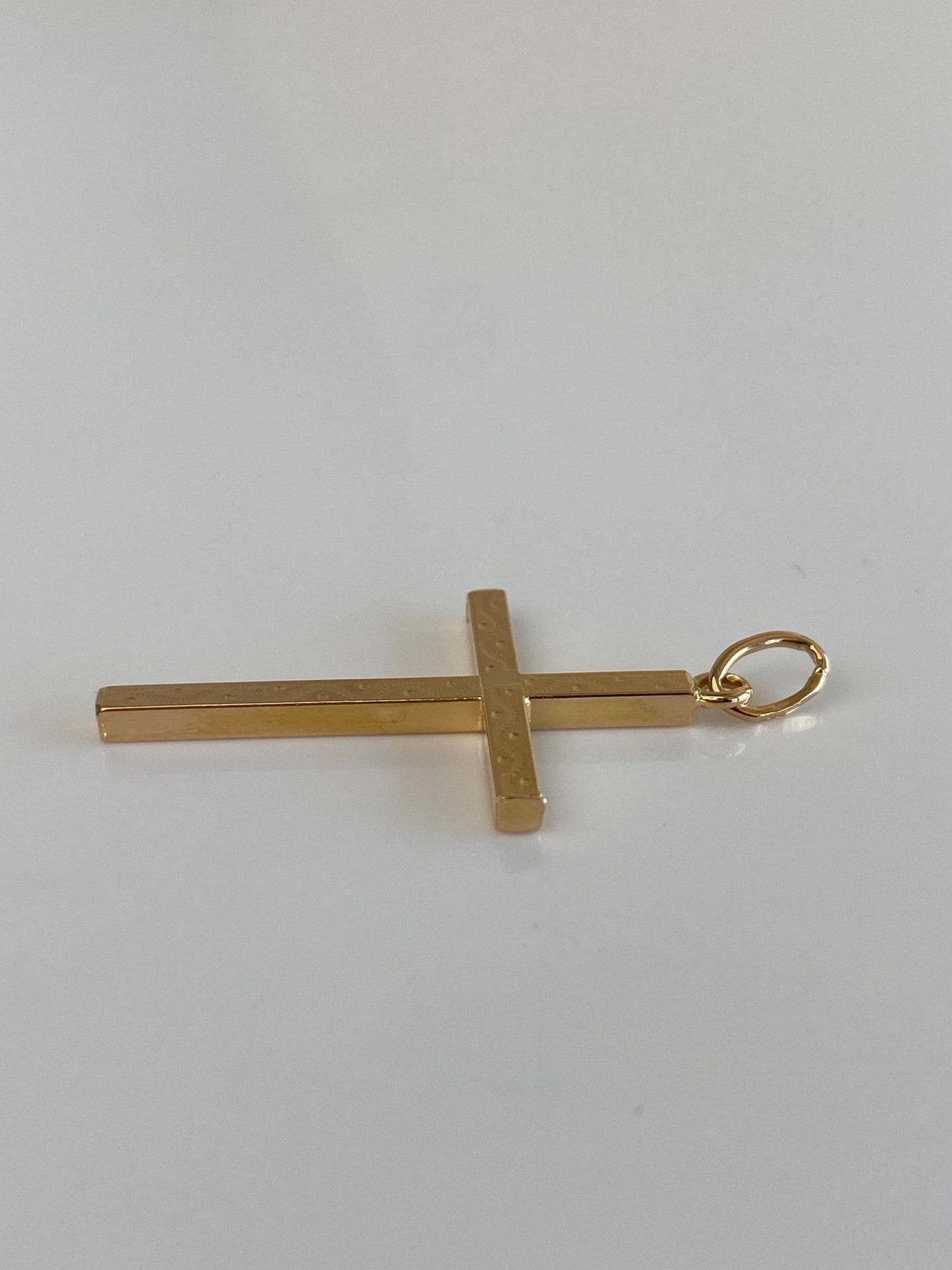Vintage 18k Yellow Gold Engraved Cross Charm