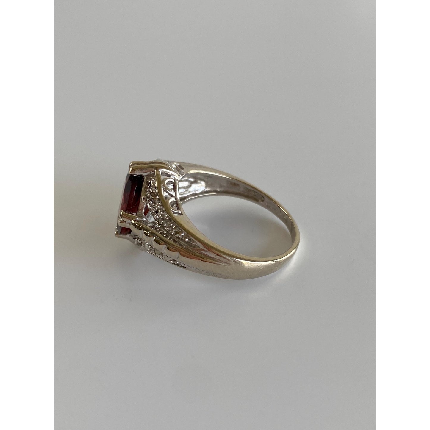 Vintage Solid 14k White Gold Garnet Diamond Ring - Size 6.75