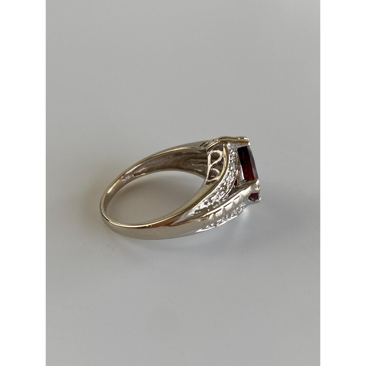 Vintage Solid 14k White Gold Garnet Diamond Ring - Size 6.75