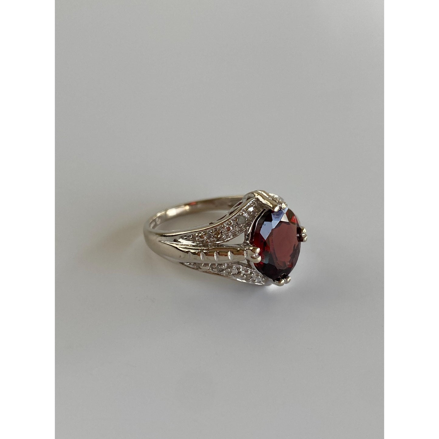 Vintage Solid 14k White Gold Garnet Diamond Ring - Size 6.75