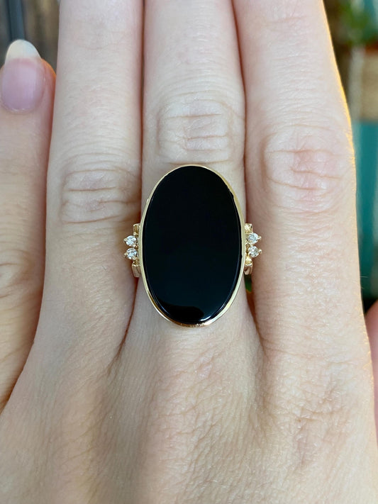 Vintage Solid 14k Yellow Gold Diamond Black Onyx Ring - Size 6.5