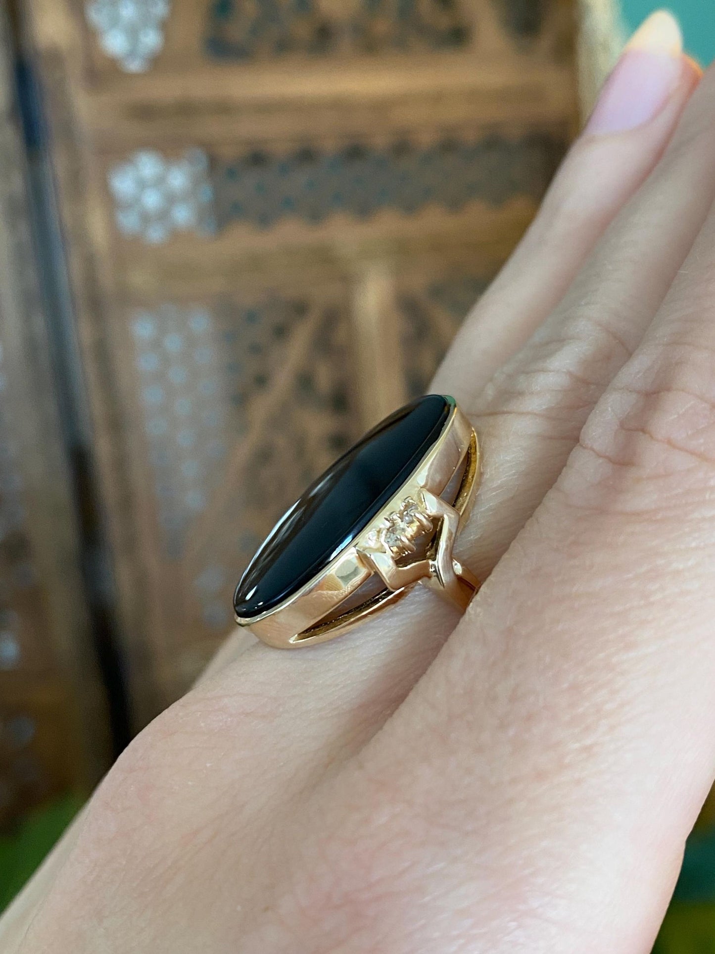 Vintage Solid 14k Yellow Gold Diamond Black Onyx Ring - Size 6.5