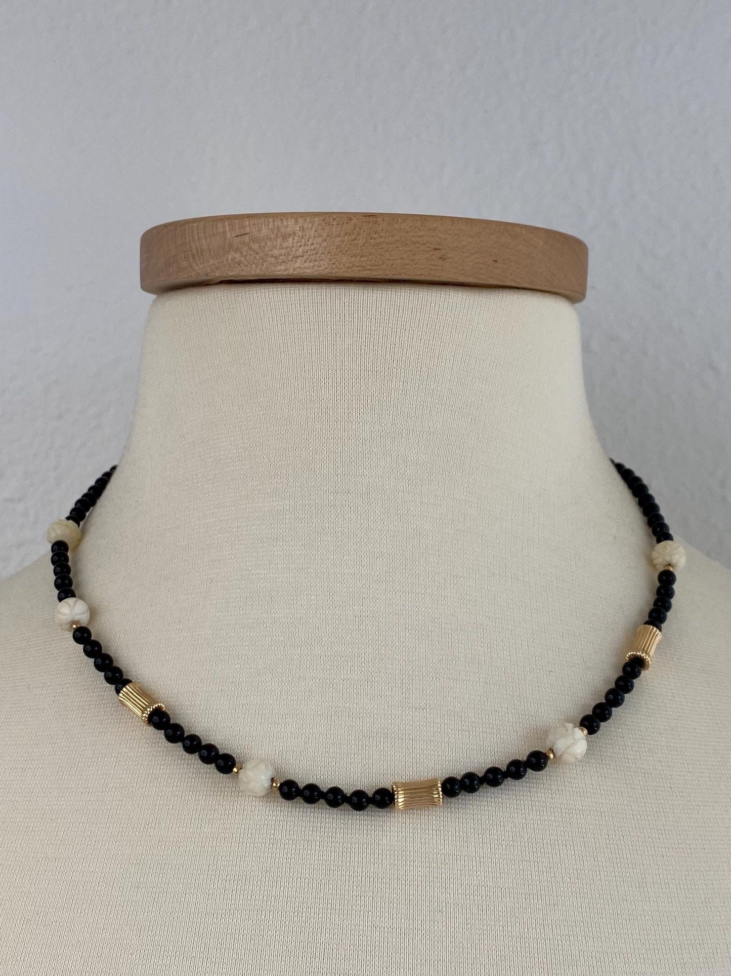 Vintage Solid 14k Yellow Gold Fluted Beads Black Onyx Beads White Carved Bead Necklace - 18.5 inches