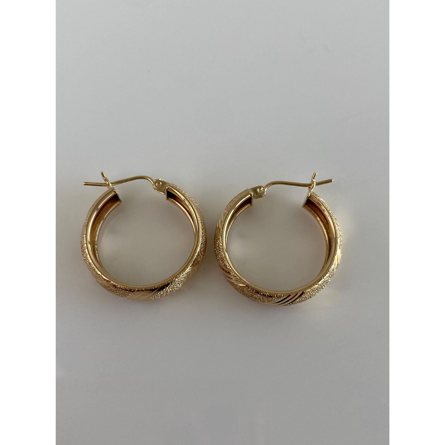 Vintage Solid 14k Yellow Gold Diamond Cut Hoop Earrings