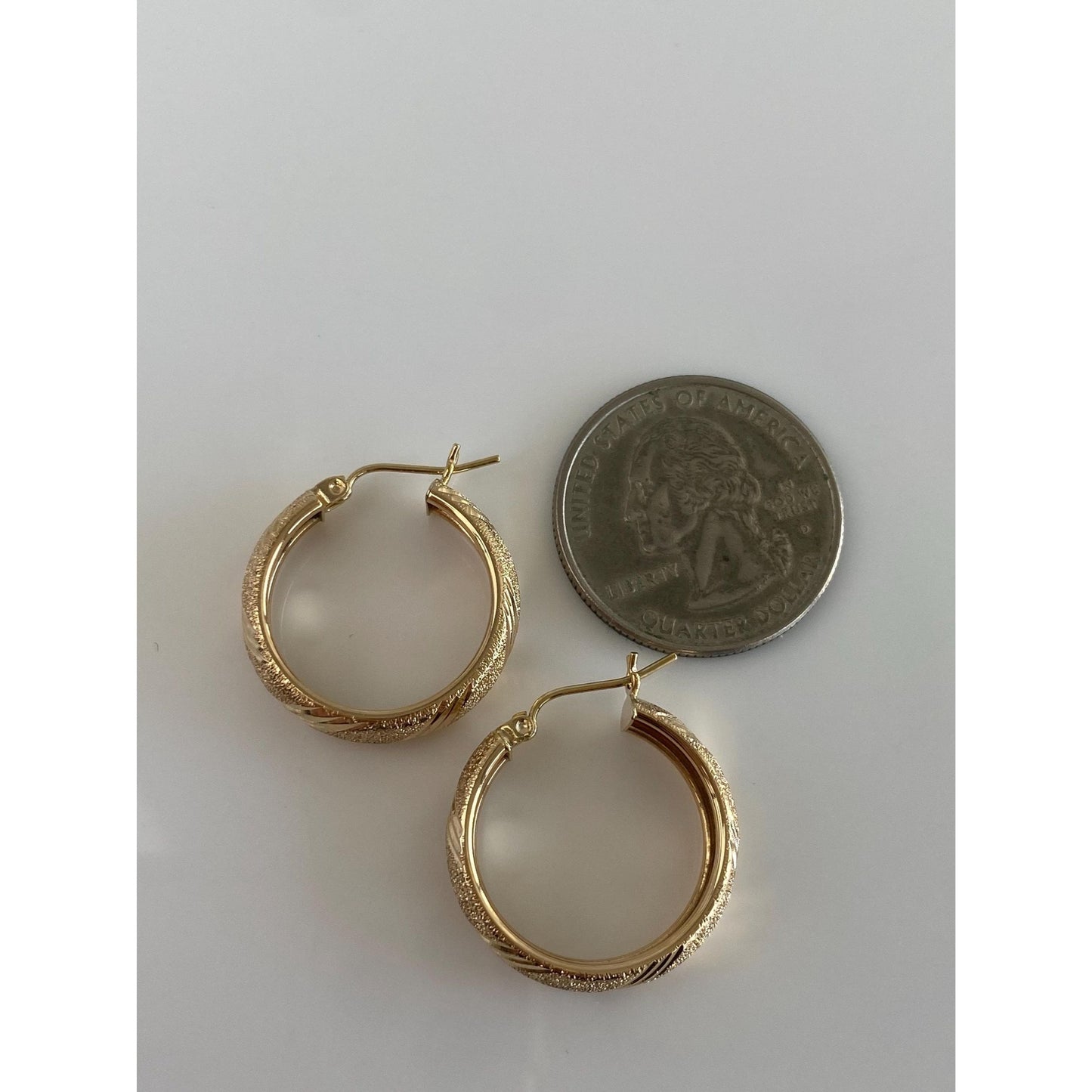 Vintage Solid 14k Yellow Gold Diamond Cut Hoop Earrings