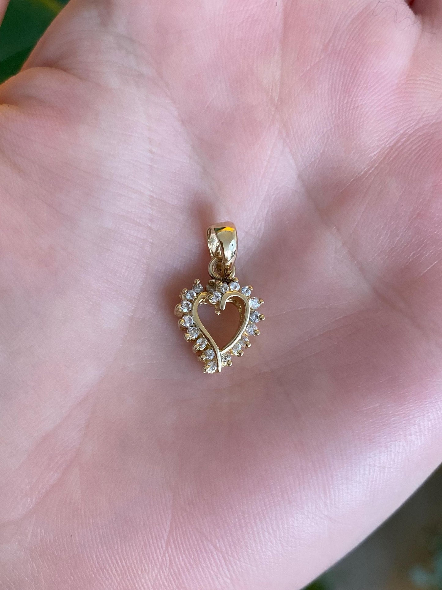 Vintage Solid 14k Yellow Gold Cubic Zirconia Heart Charm