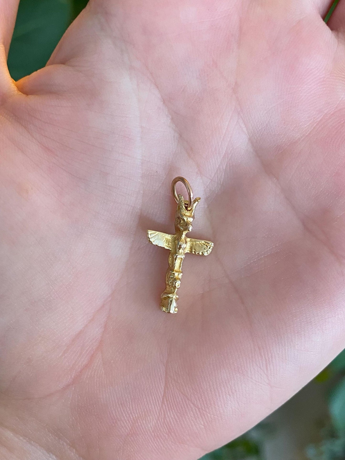 Vintage Solid 10k Yellow Gold Totem Pole Charm