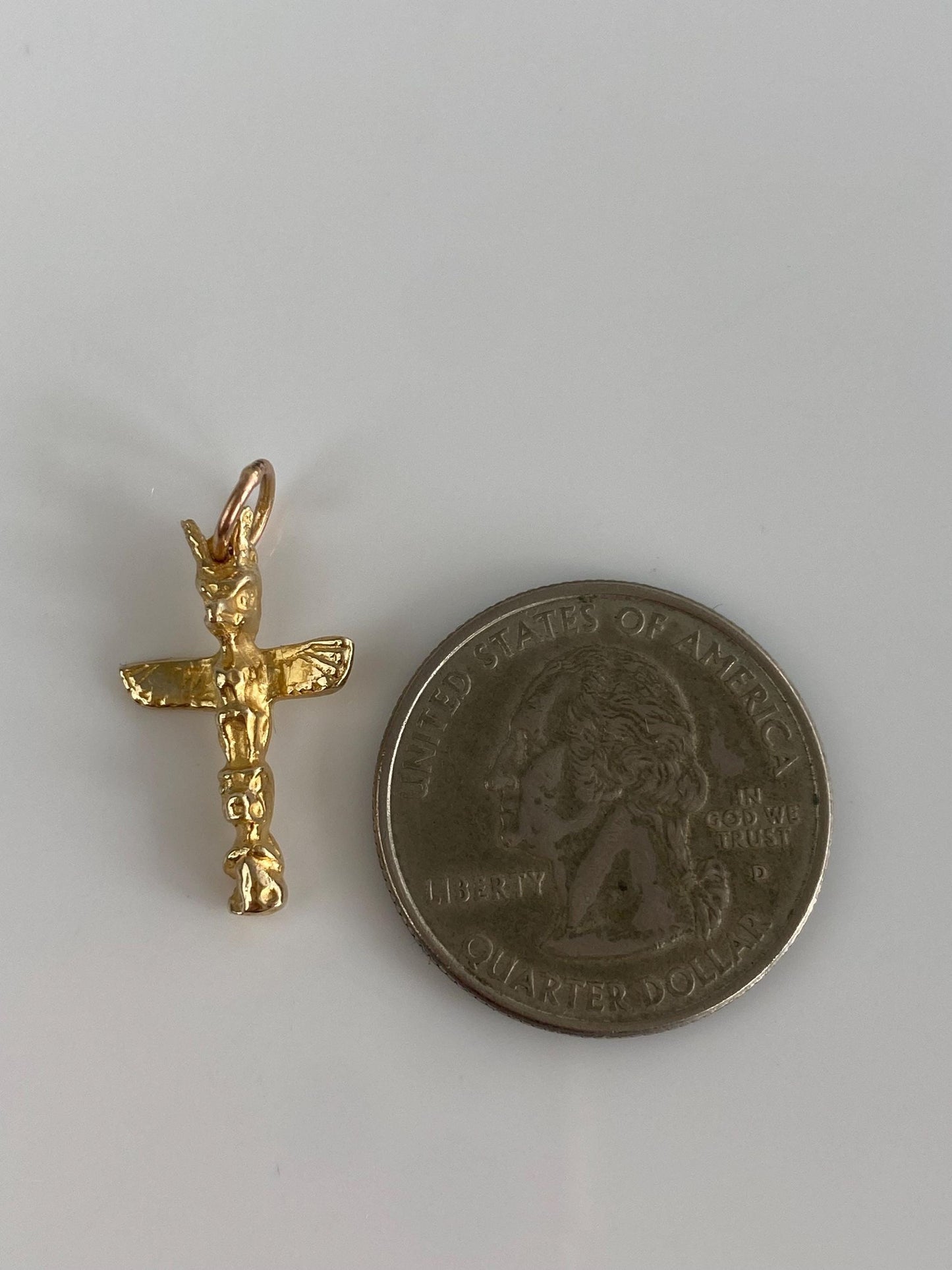 Vintage Solid 10k Yellow Gold Totem Pole Charm