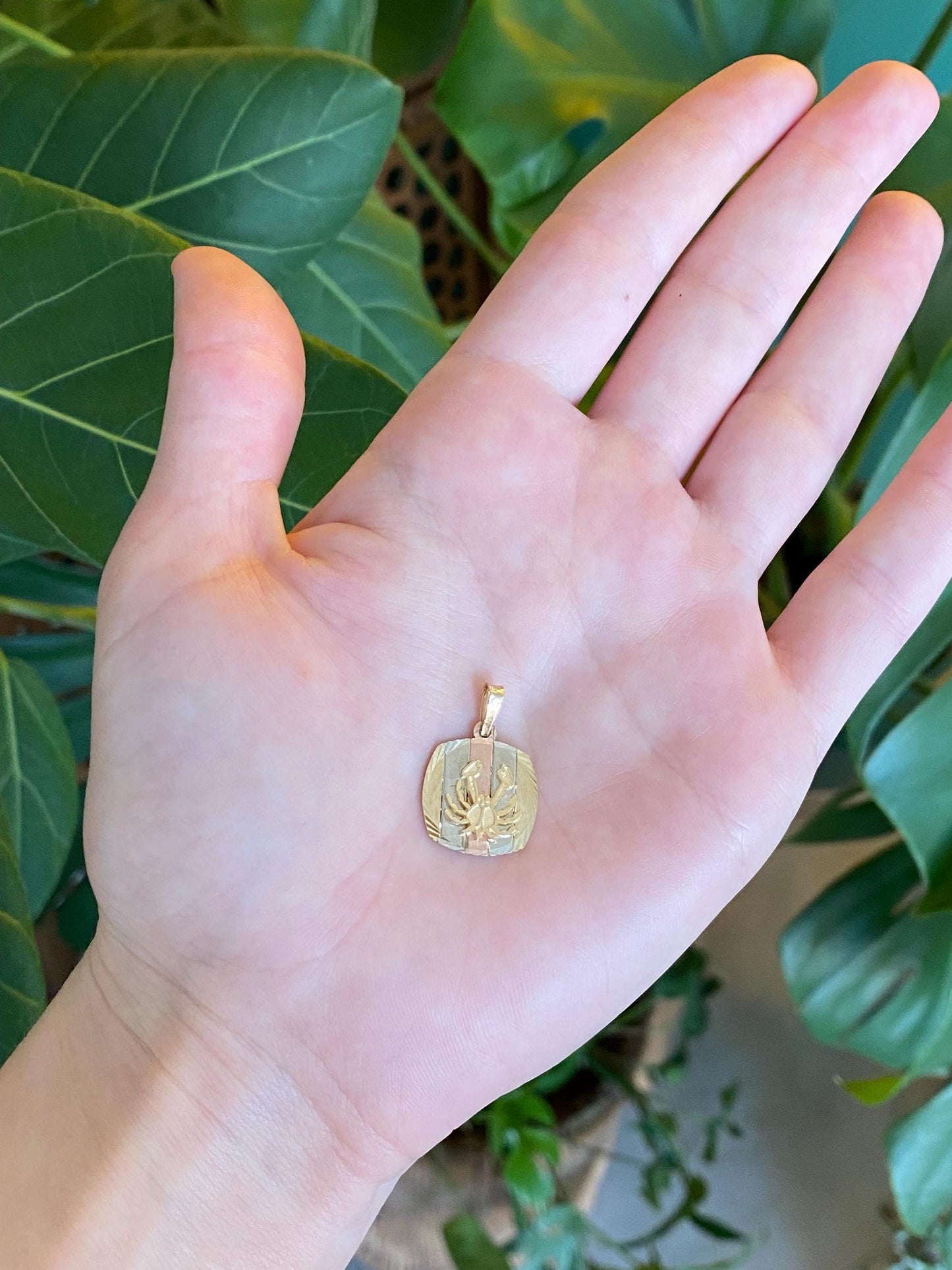 Vintage Solid 10k Tri Tone Gold Crab Charm