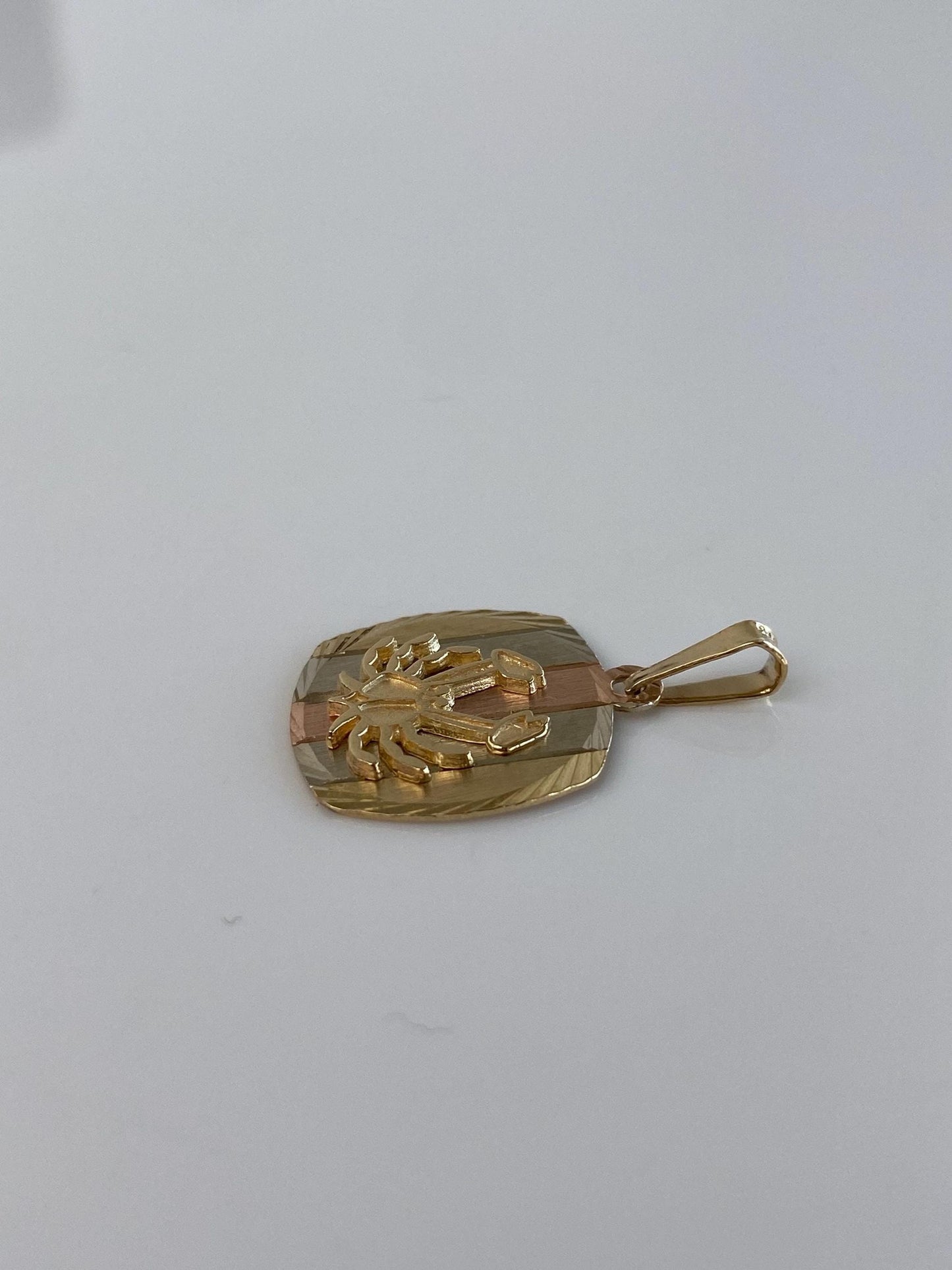 Vintage Solid 10k Tri Tone Gold Crab Charm