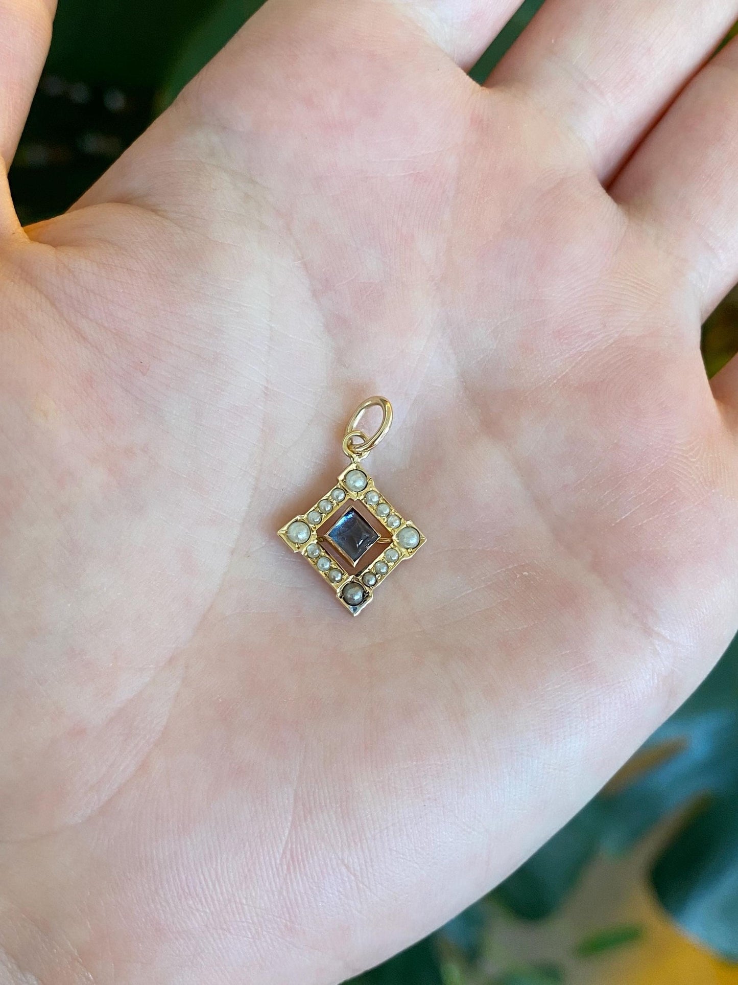 Vintage Solid 9k Yellow Gold Blue Cubic Zirconia Seed Pearls Halo Charm