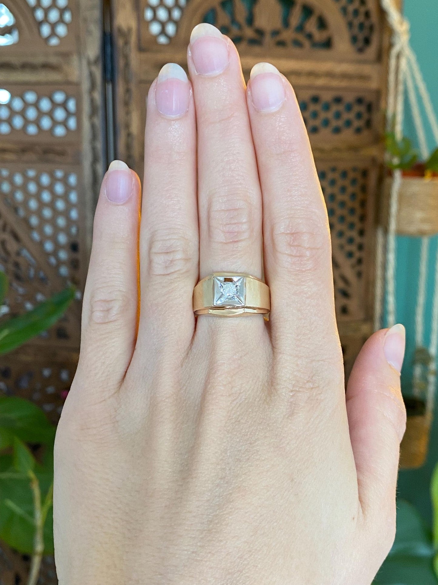 Vintage Solid 14k White & Yellow Gold Diamond Ring Band - Size 8