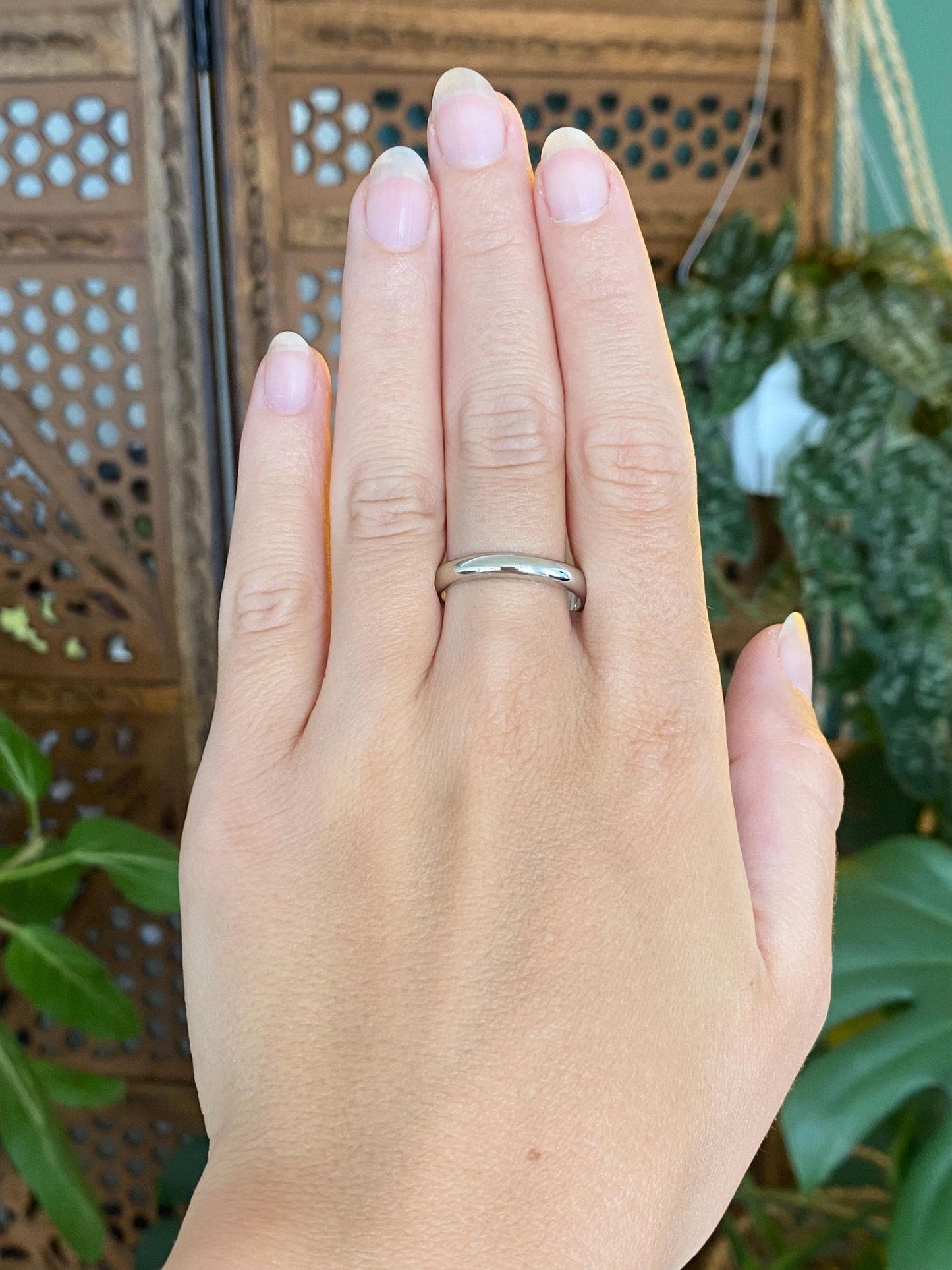 Vintage Solid 14k White Gold Ring Band - Size 10.25