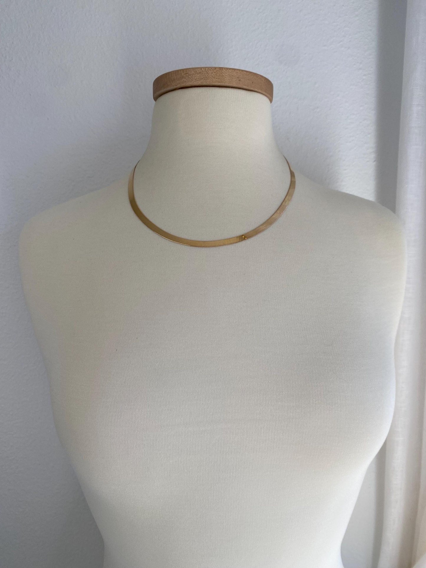 Vintage Solid 14k Yellow Gold Herringbone Chain Necklace - 20 inches