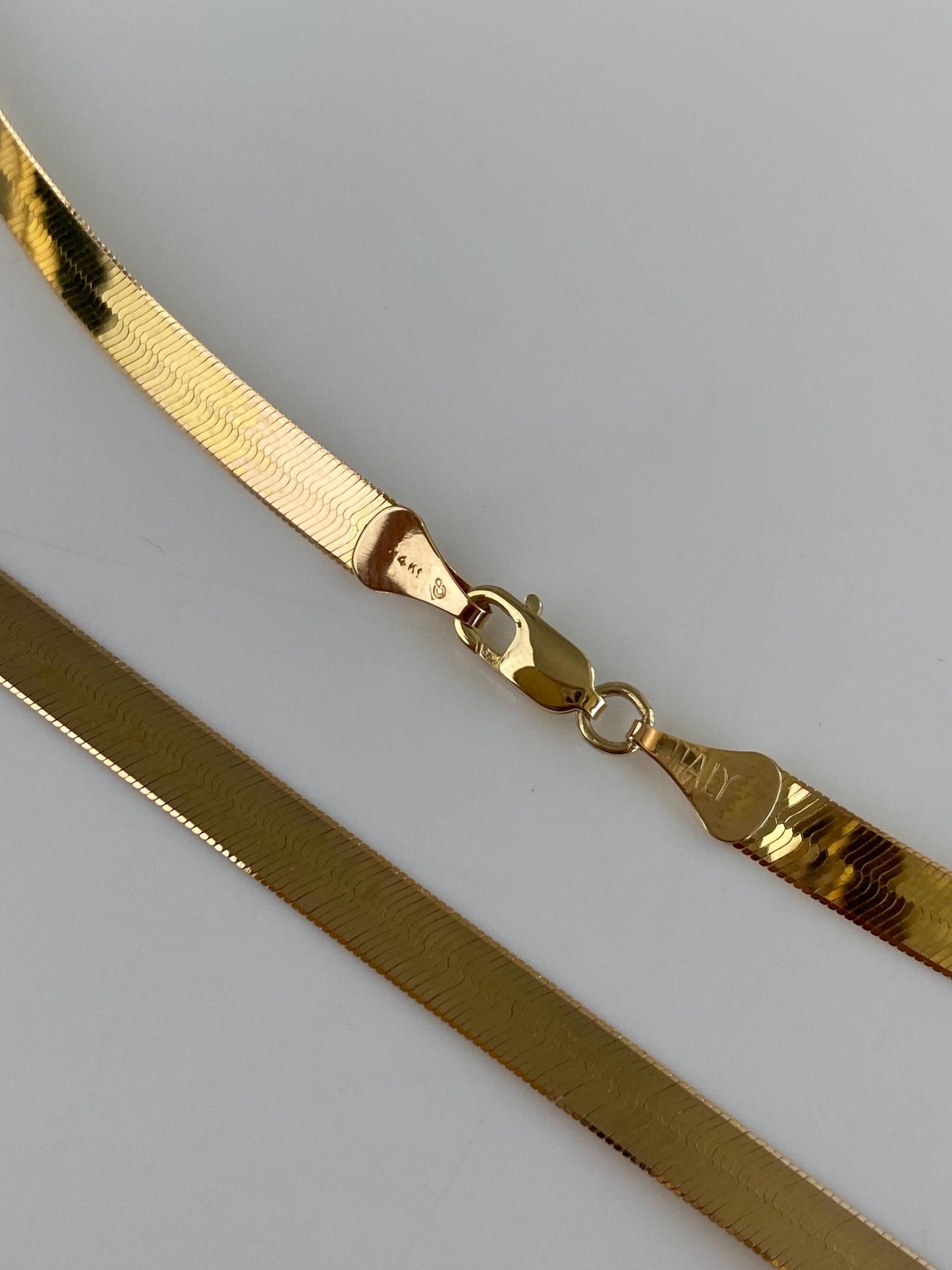 Vintage Solid 14k Yellow Gold Herringbone Chain Necklace - 20 inches